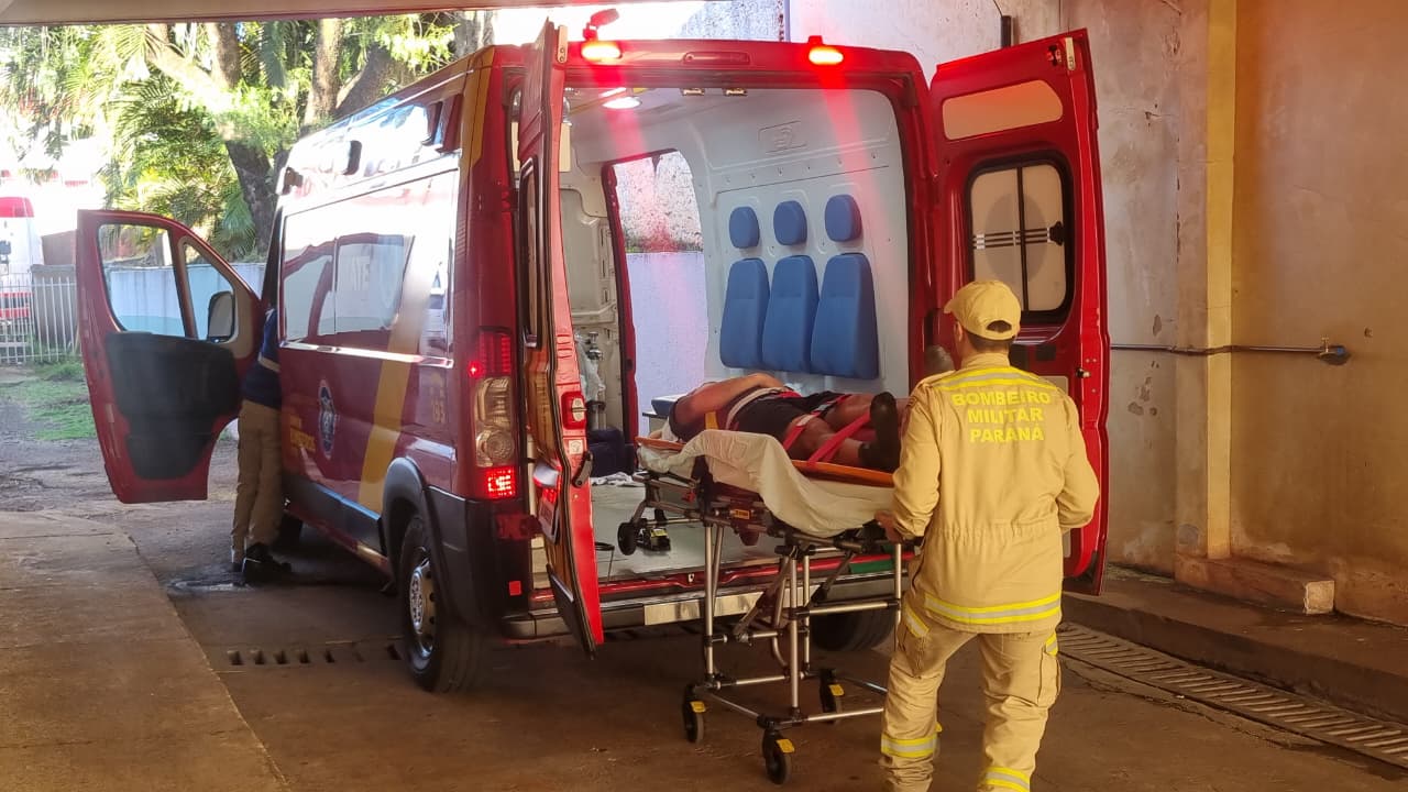 Funcionário despenca de escada em firma na BR-277 e vai parar na UPA