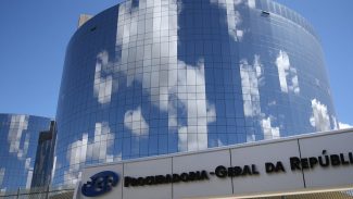 MPF pede suspensão de concurso da Marinha MPF pede suspensão de concurso da Marinha