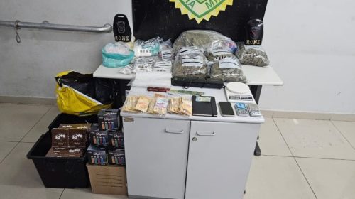 Crianças são flagradas ao lado de 18 kg de drogas em casa de traficante; Suspeito é preso