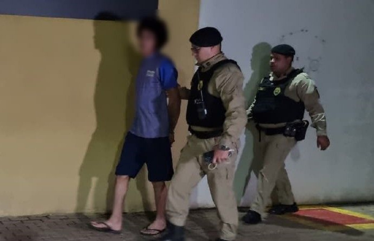 Cidadão bate na companheira e acaba preso, no Conjunto Riviera