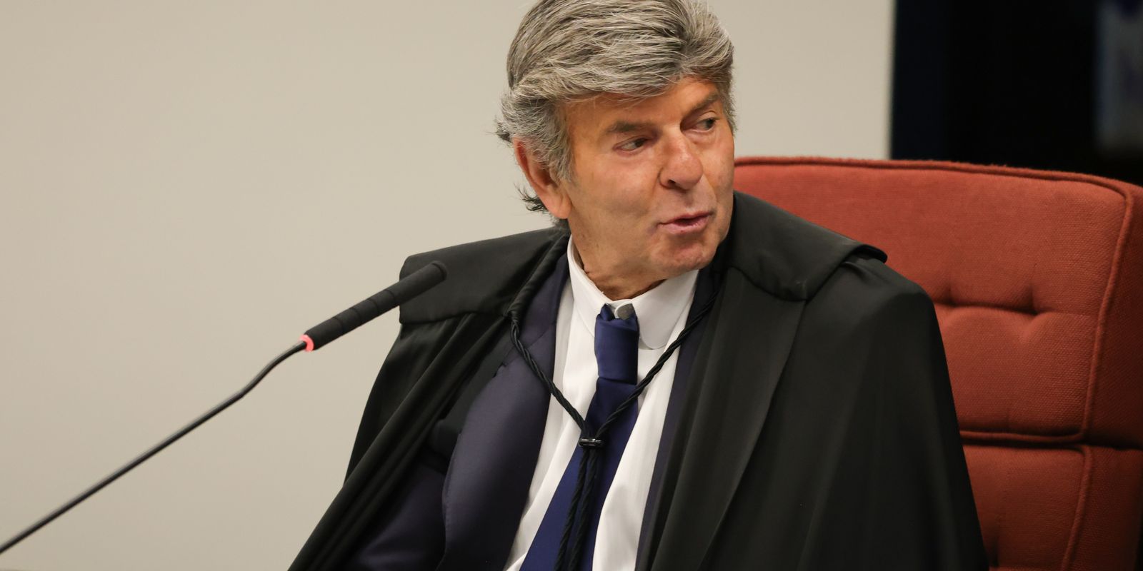 Fux vota para anular ação penal sobre golpe por cerceamento de defesa Fux vota para anular ação penal sobre golpe por cerceamento de defesa