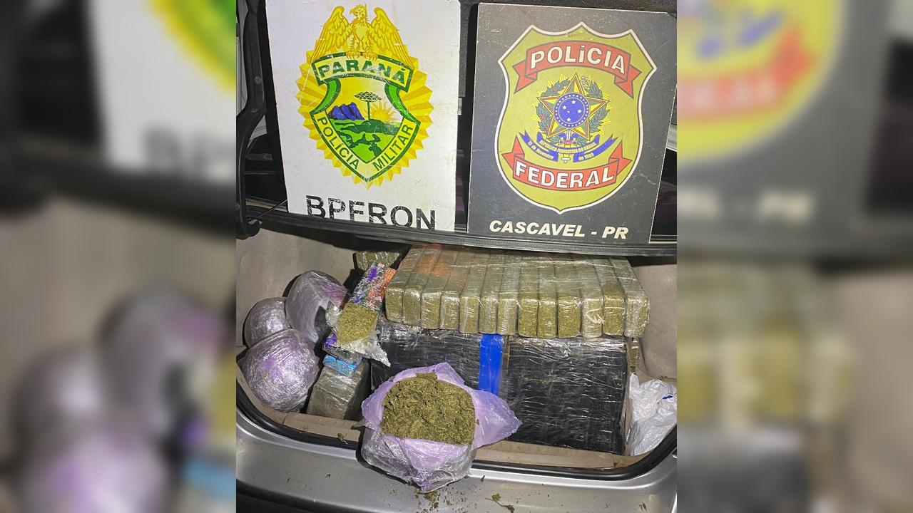 PM e PF interceptam carro lotado de maconha após fuga suspeita na BR-277