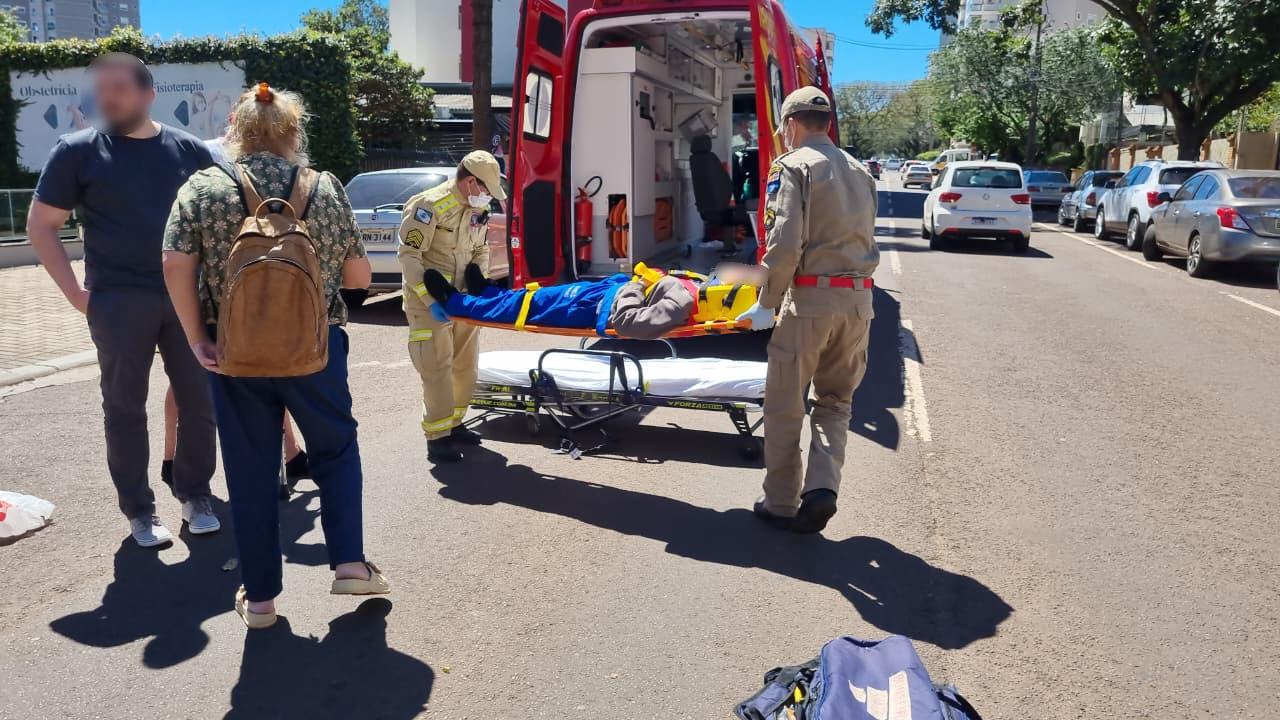 Menina de 14 anos fica ferida após acidente de patinete no Centro de Cascavel Menina de 14 anos fica ferida após acidente de patinete no Centro de Cascavel