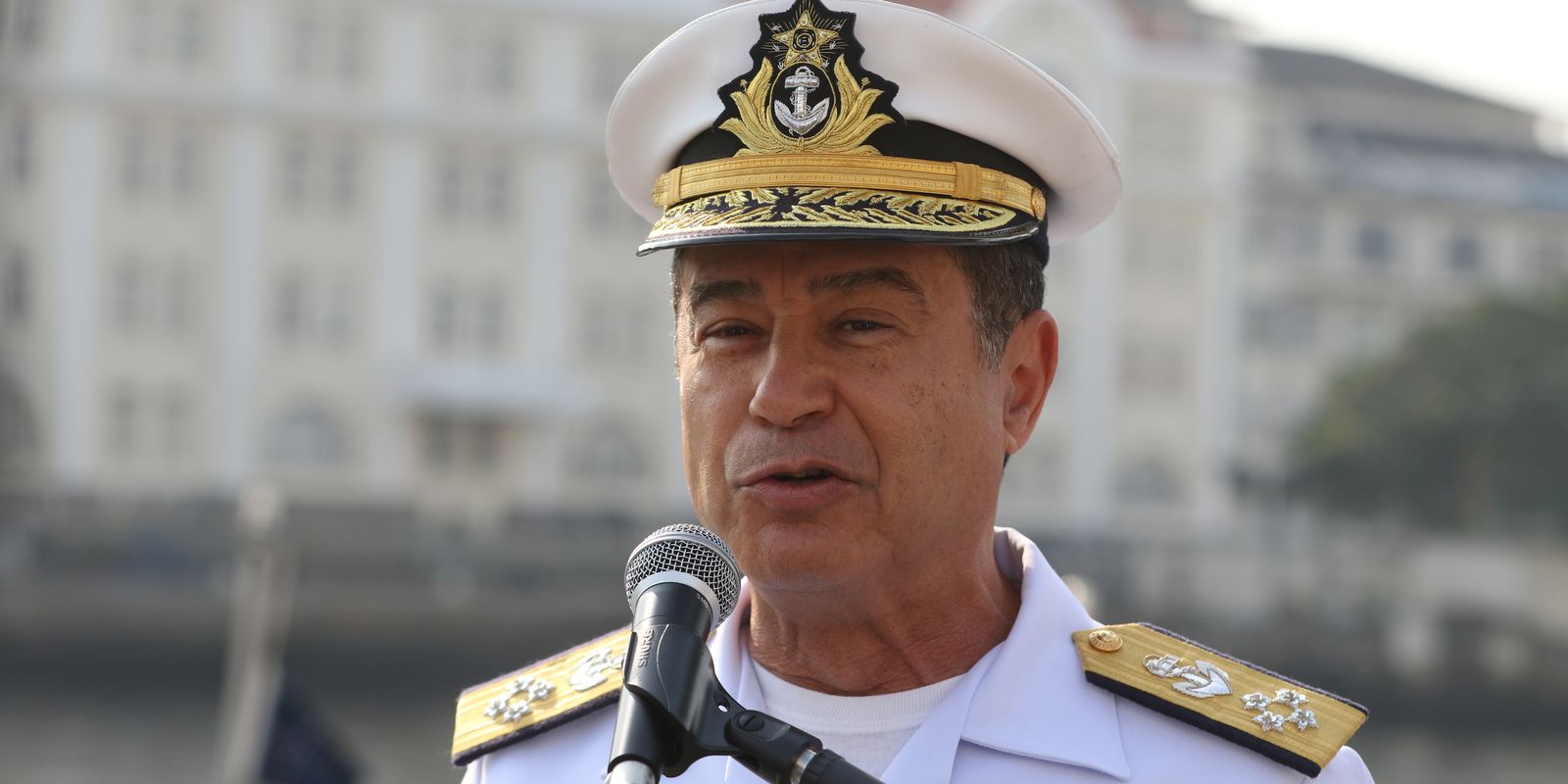 Fux vota pela absolvição de ex-comandante da Marinha Almir Garnier