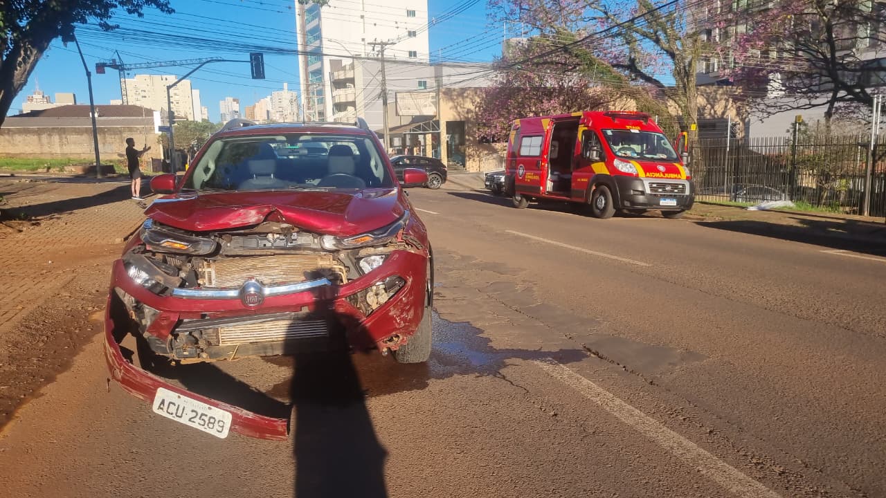 Menino de 11 anos fica ferido após acidente na Rua Manoel Ribas