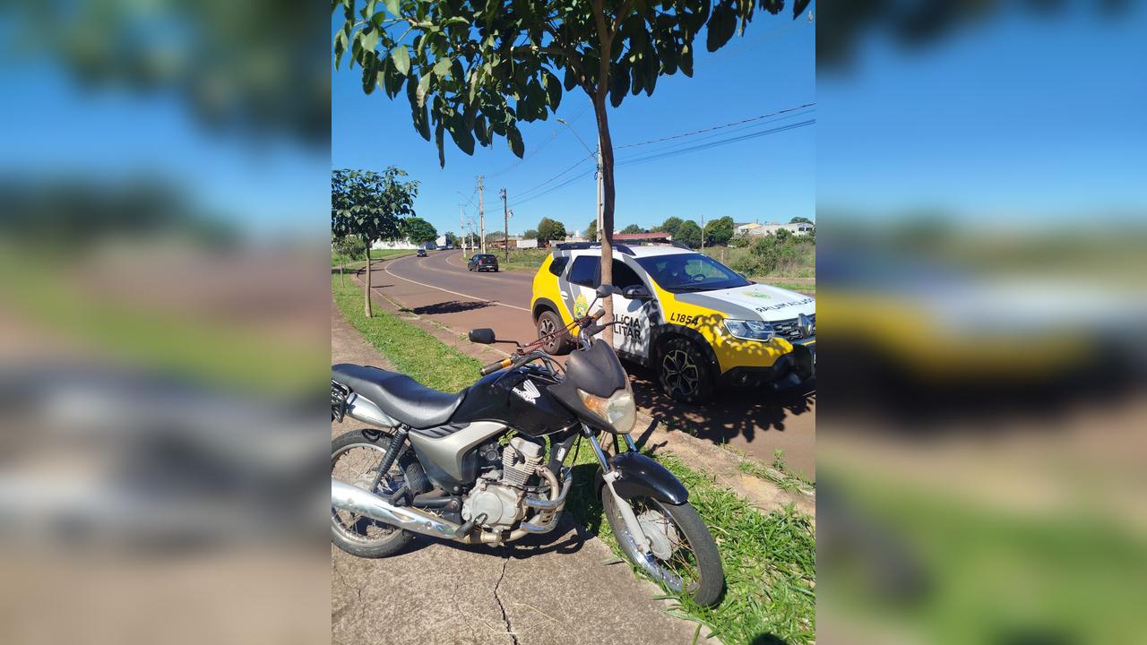 Moto furtada é recuperada pela PM no Recanto Tropical