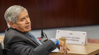 Trama golpista: Fux absolve general Heleno de todos os crimes Trama golpista: Fux absolve general Heleno de todos os crimes