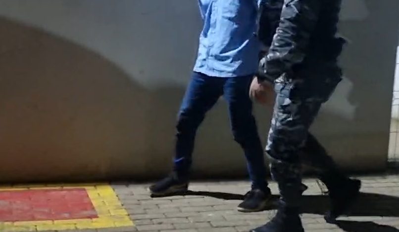 Homem ameaça as filhas com maçarico e é detido pelo Choque no Bairro Interlagos