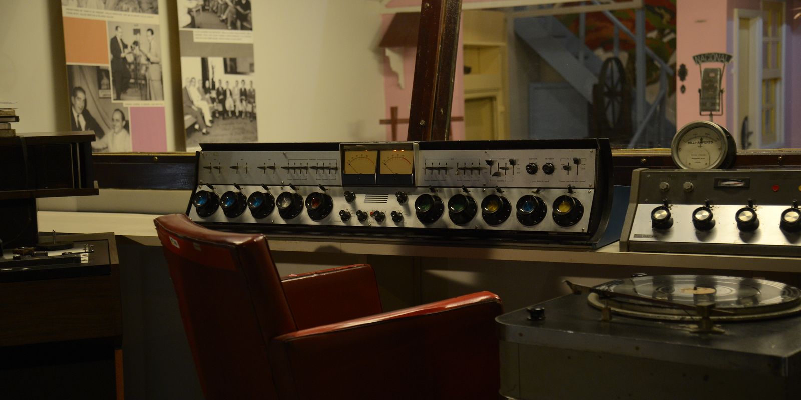 Programação especial nesta sexta-feira marca 89 anos da Rádio Nacional Programação especial nesta sexta-feira marca 89 anos da Rádio Nacional