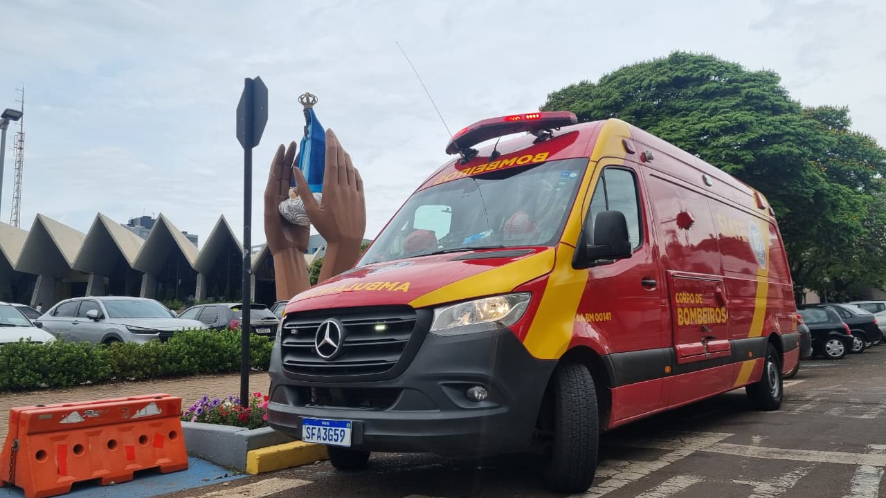 Idoso é socorrido pelo Siate na Rua General Osório