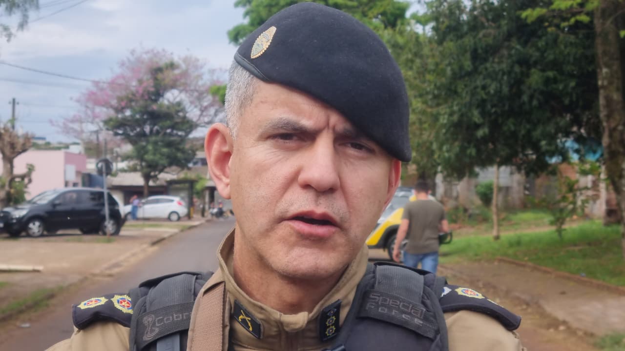 "Suspeito baleado portava uma pistola com 15 munições": afirma comandante do 6º BPM após confronto no Cascavel Velho