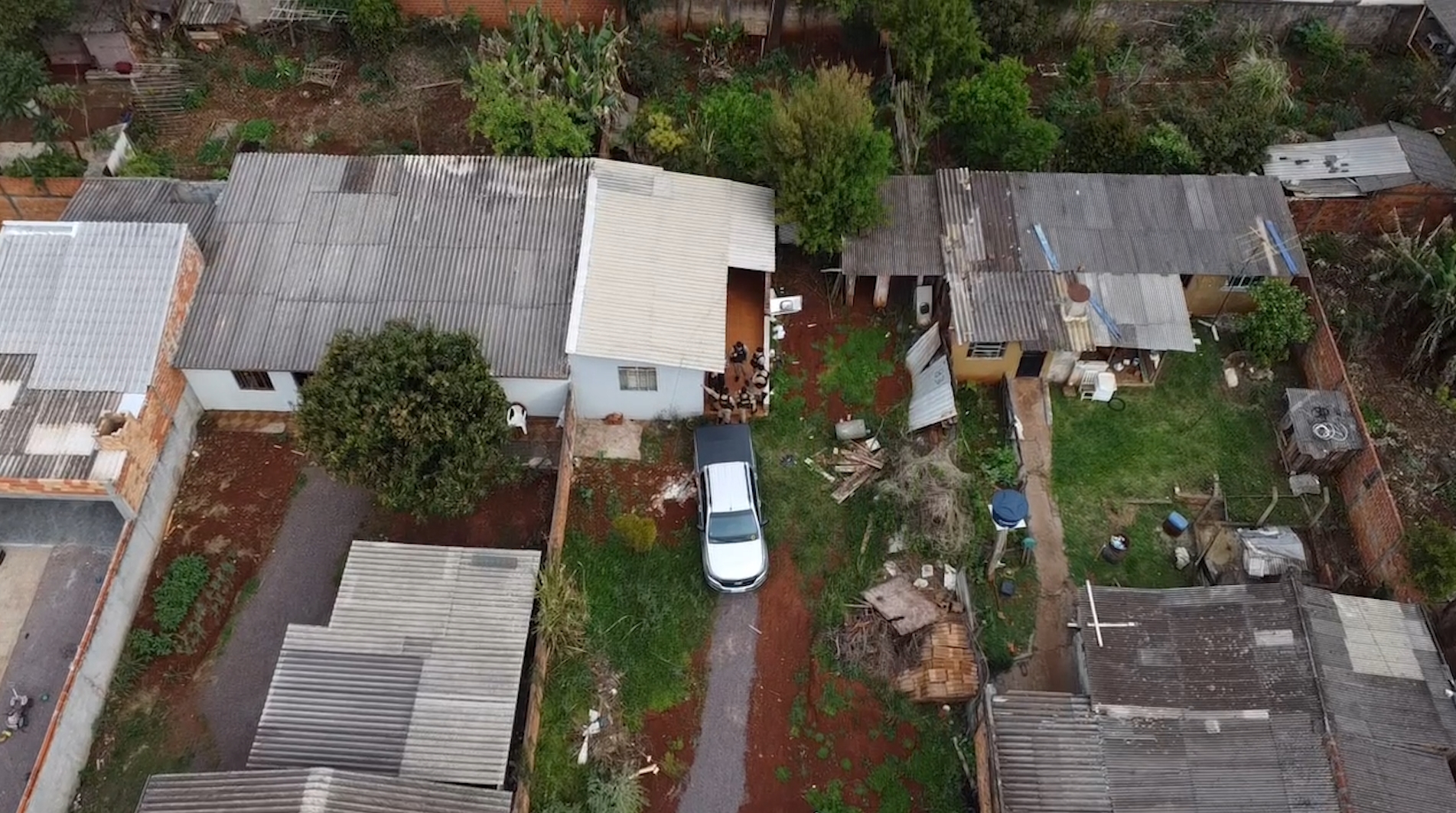 Veja imagens aéreas de local onde assaltante foi baleado pela PM no Cascavel Velho