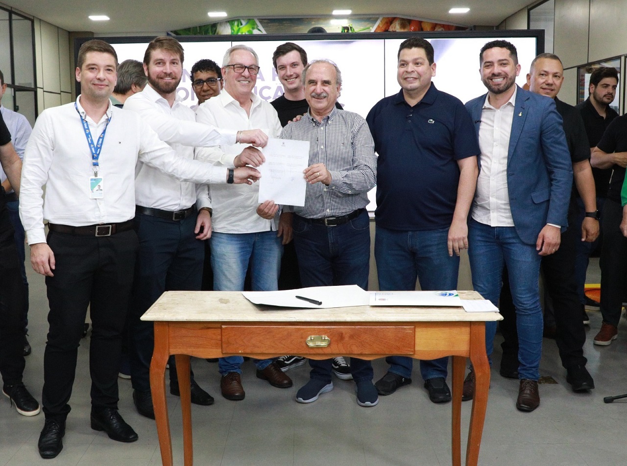 Prefeitura libera terreno e 112 casas populares vão sair do papel no Cascavel Velho