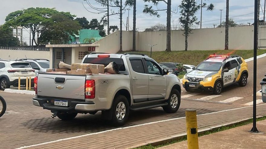 Polícia Militar recupera caminhonete roubada durante confronto no Cascavel Velho