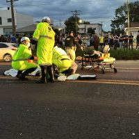 Imagem referente a Motociclista fica em estado grave ao bater contra carreta na BR-277, em Santa Tereza do Oeste