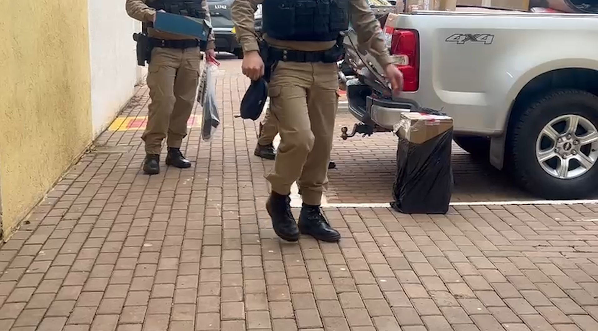 Polícia divulga balanço de operação que terminou com assaltante baleado no Cascavel Velho Imagem referente a Polícia divulga balanço de operação que terminou com assaltante baleado no Cascavel Velho