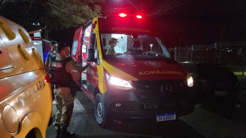 Abordagem policial em bar termina com uso de arma de choque e detenções no Bairro Floresta Imagem referente a Abordagem policial em bar termina com uso de arma de choque e detenções no Bairro Floresta
