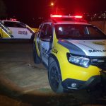 Imagem relativa a Jovem chega em casa alterado, quebra box do banheiro e 'apanha' do padrasto