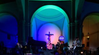 Catedral de 1540 recebe Edu Lobo na volta do MIMO Festival a Olinda Catedral de 1540 recebe Edu Lobo na volta do MIMO Festival a Olinda