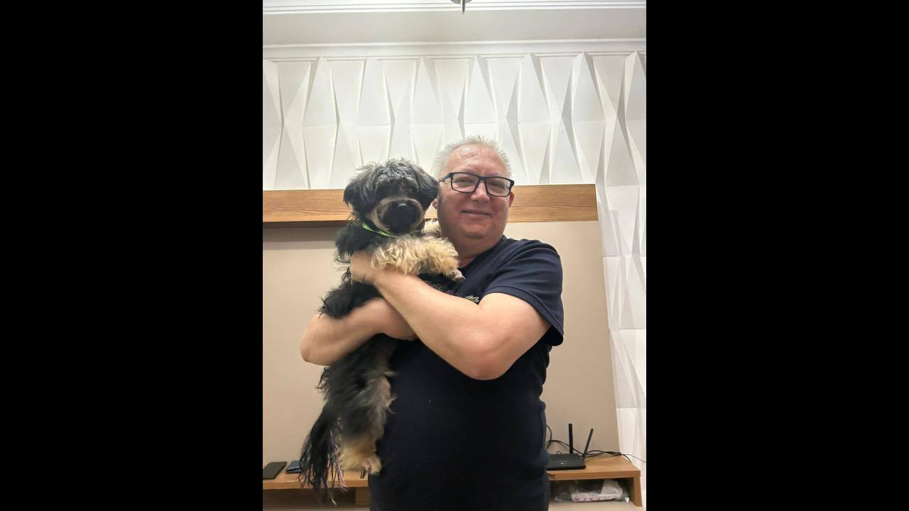 Cachorro Pirraia ou Nego desapareceu no bairro Canadá