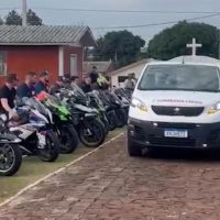 Imagem referente a Familiares e Brothers do Asfalto prestam última homenagem a Marcelo Menegusso, falecido em acidente na BR-163