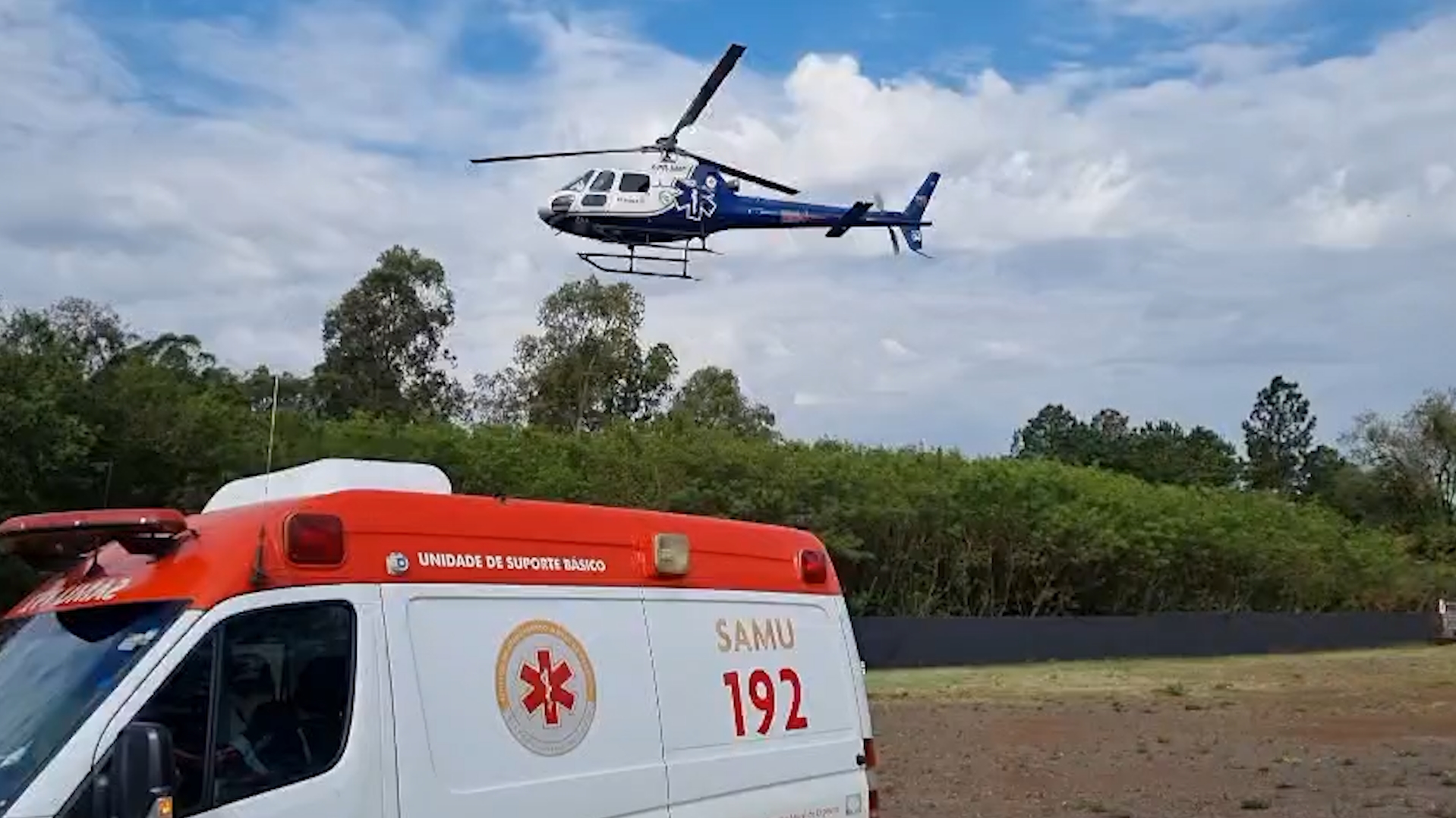 Menino de 6 anos com queimaduras graves é transferido de helicóptero para Cascavel