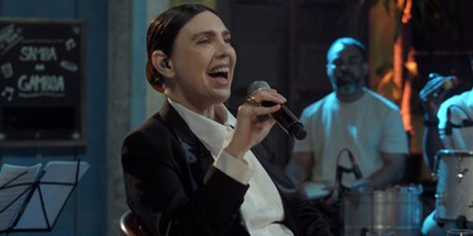 Adriana Calcanhotto canta Lupicínio Rodrigues no Samba na Gamboa