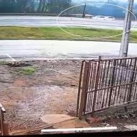 Imagem referente a Imagens fortes! Câmera registra acidente que vitimou ciclista na PRc-467 em Cascavel