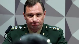 Moraes nega extinção da pena de Mauro Cid e devolução de passaporte