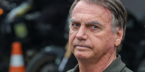 Bolsonaro passa mal e é levado para hospital em Brasília