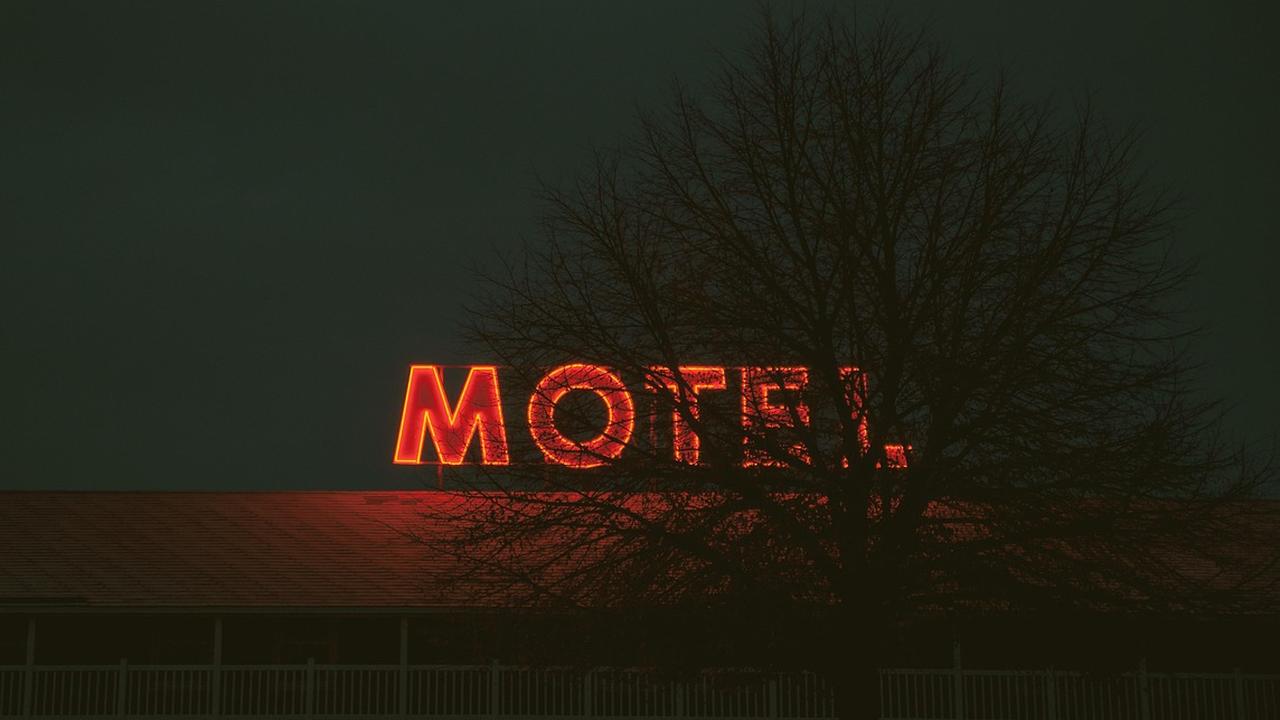 Adolescente é internada na UPA após ser encontrada desacordada em motel