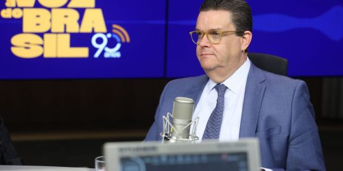 Governo quer reduzir fila do INSS para até 45 dias Imagem referente a Governo quer reduzir fila do INSS para até 45 dias