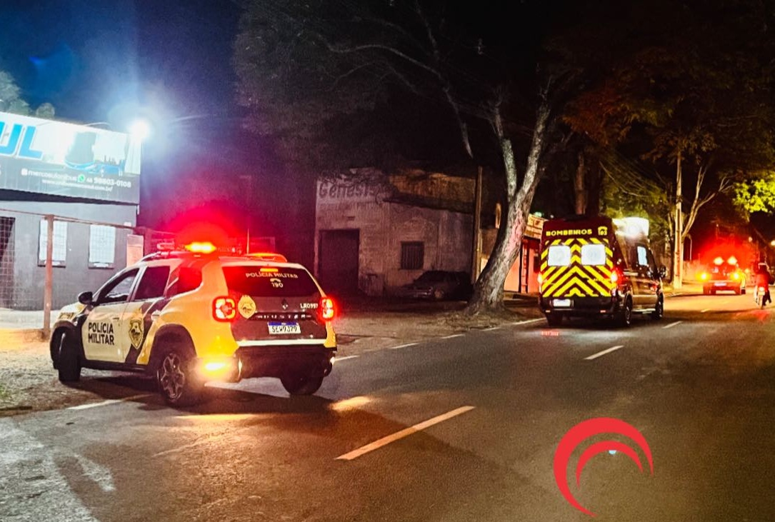 Calote, pedradas e nudez: Homem é socorrido na BR-277 após levar pedrada de travesti