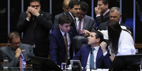 Imagem referente a PEC da Blindagem se estenderá a deputados estaduais e distritais