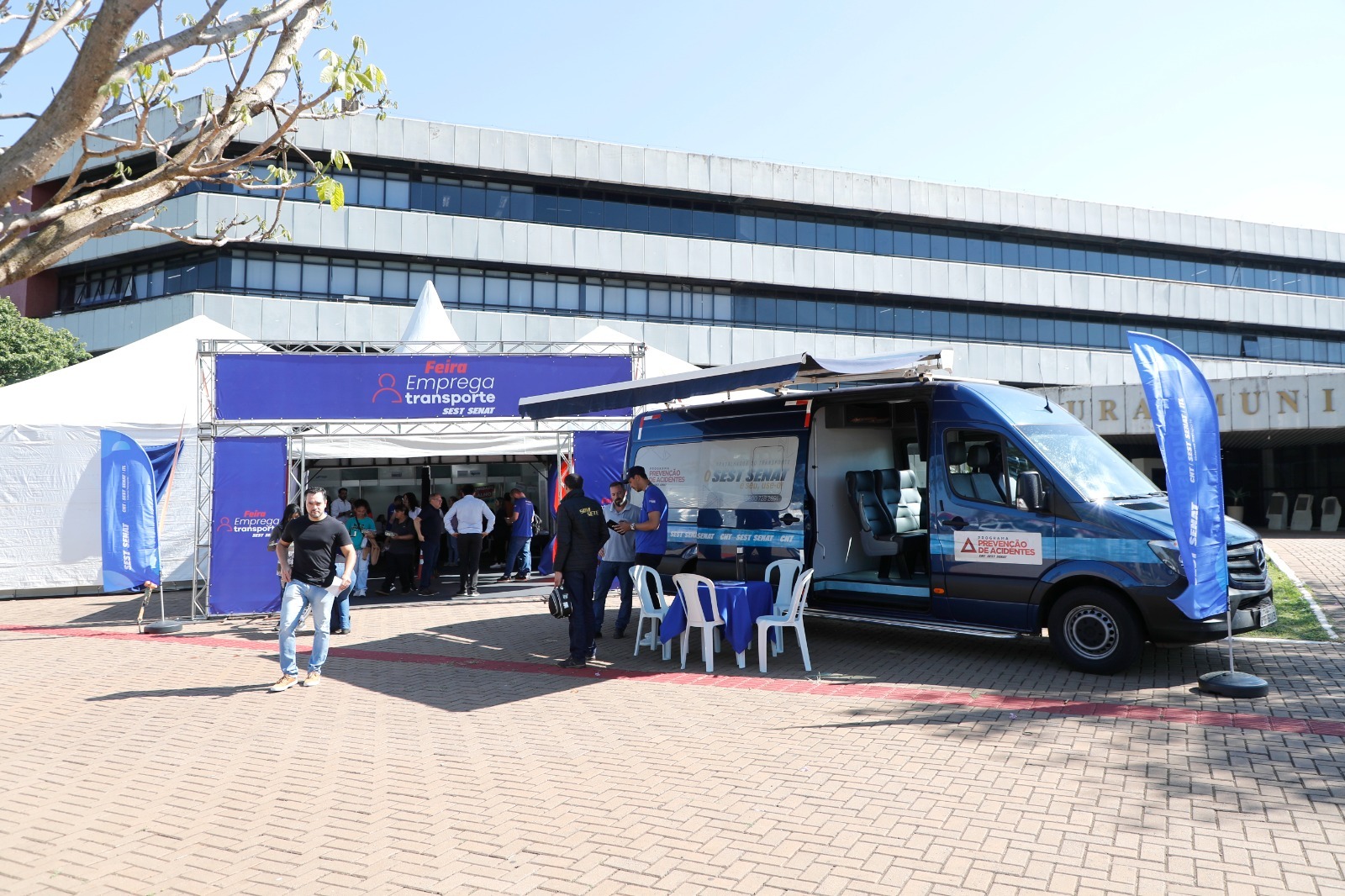 Feira Emprega Transporte oferece 150 vagas de trabalho em diversos setores