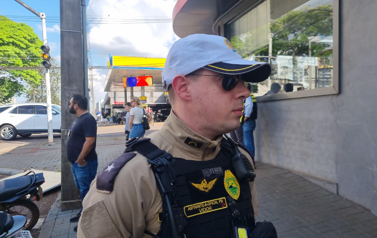 "Empreendeu fuga, inclusive transitando na contramão e chegou a furar o semáforo", afirma oficial da PM sobre perseguição no Centro
