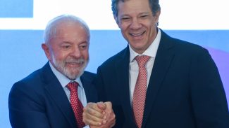 Lula envia à Câmara projeto para regulação econômica de big techs Lula envia à Câmara projeto para regulação econômica de big techs