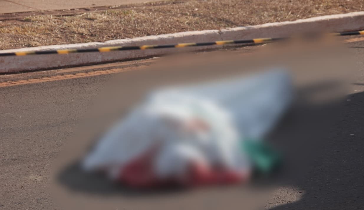 Fatalidade! Funcionário da coleta morre atropelado durante limpeza na Duque de Caxias