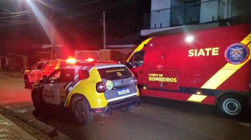 Homem com tornozeleira ameaça matar família após briga e lesão com faca Imagem referente a Homem com tornozeleira ameaça matar família após briga e lesão com faca