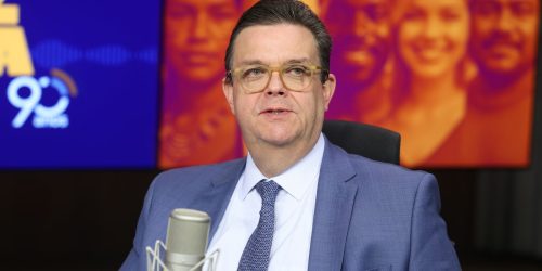 Ministro diz que pente-fino está sendo feito nos créditos consignados Imagem referente a Ministro diz que pente-fino está sendo feito nos créditos consignados