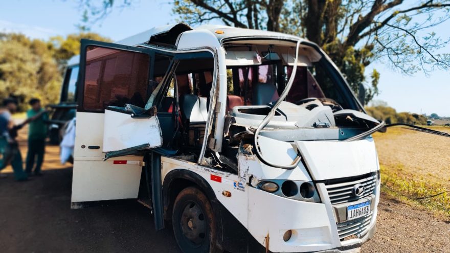 12 trabalhadores sobrevivem a grave acidente na BR-369, entre Cascavel e Corbélia
