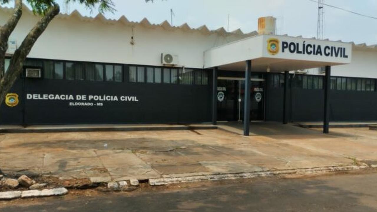 Jovem sequestrada em Cascavel é localizada com as mãos amarradas no Mato Grosso do Sul Imagem referente a Jovem sequestrada em Cascavel é localizada com as mãos amarradas no Mato Grosso do Sul