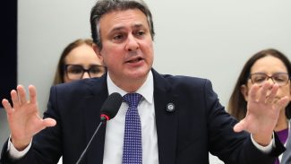 População deve cobrar Câmara sobre PEC da Blindagem, diz ministro População deve cobrar Câmara sobre PEC da Blindagem, diz ministro