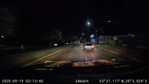 Veja perseguição que terminou com Fiesta carregado com drogas capotado na BR-277