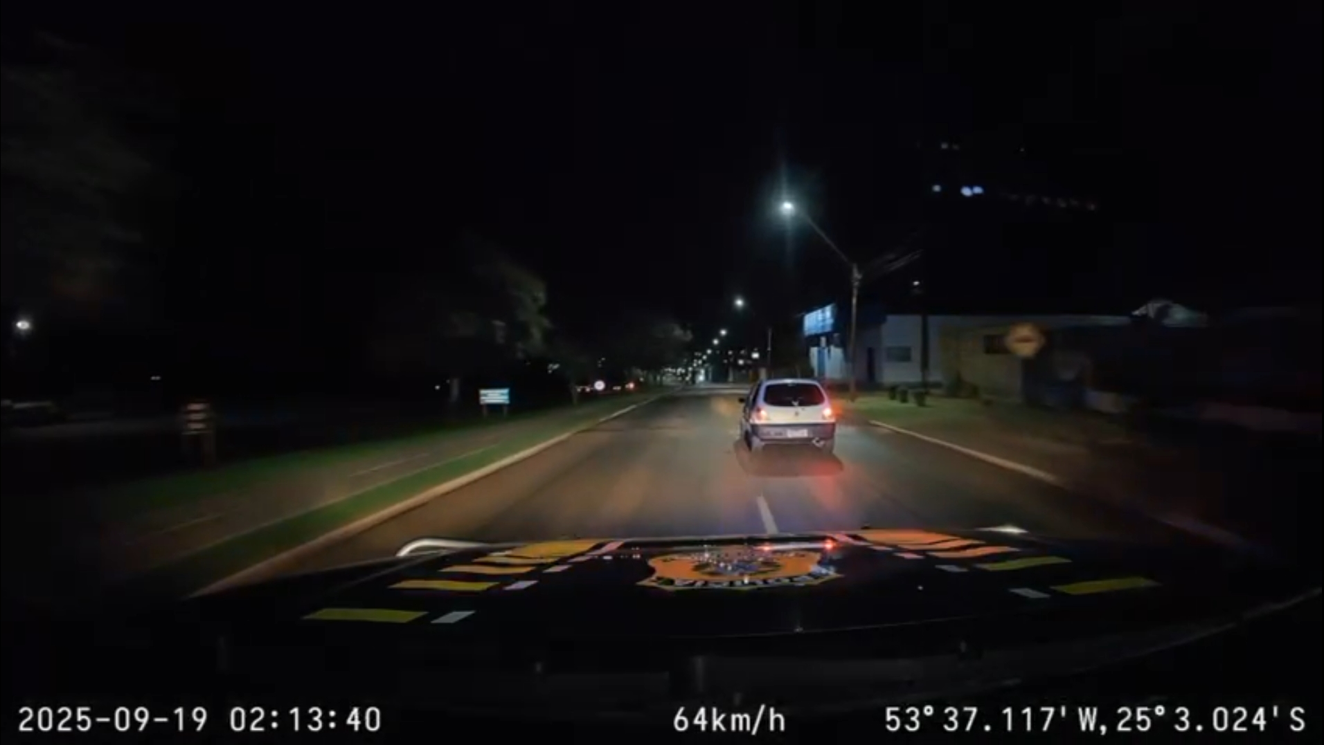 Veja perseguição que terminou com Fiesta carregado com drogas capotado na BR-277