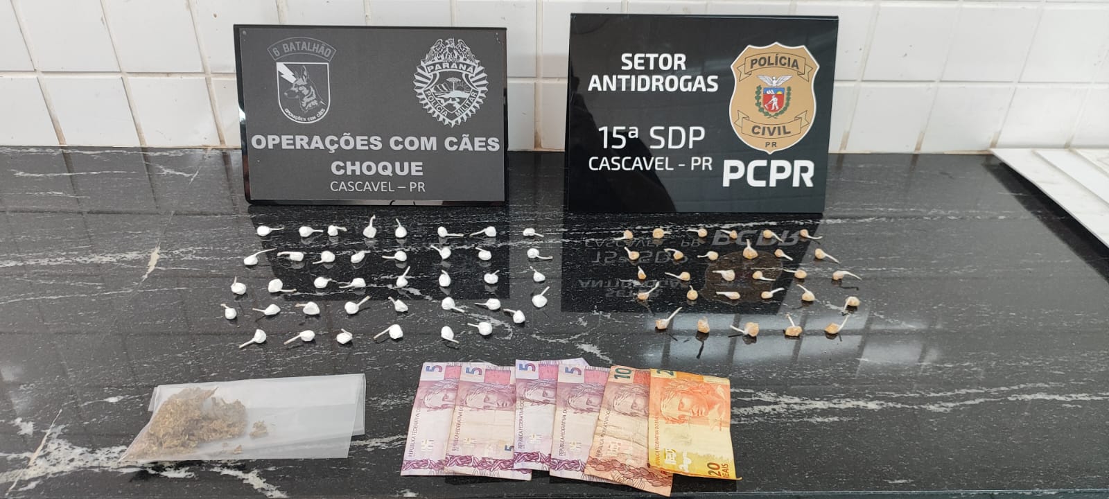 Casal é preso com drogas enterradas no quintal após ação policial na Região Norte de Cascavel