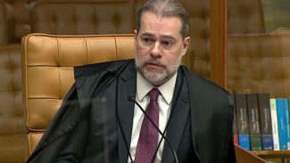 PEC da Blindagem: Dias Toffoli dá dez dias para Câmara se manifestar