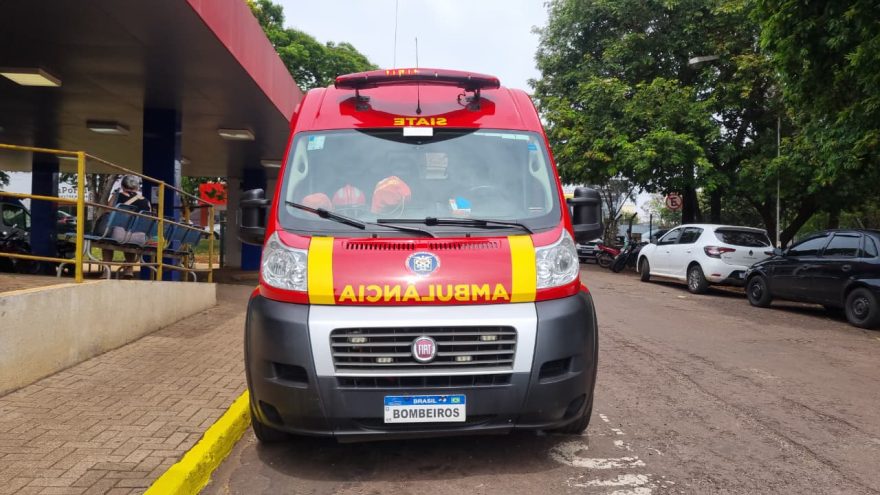 Ciclista sofre fratura exposta ao cair de bicicleta na trincheira do Pioneiros Catarinenses, na BR-277 em Cascavel