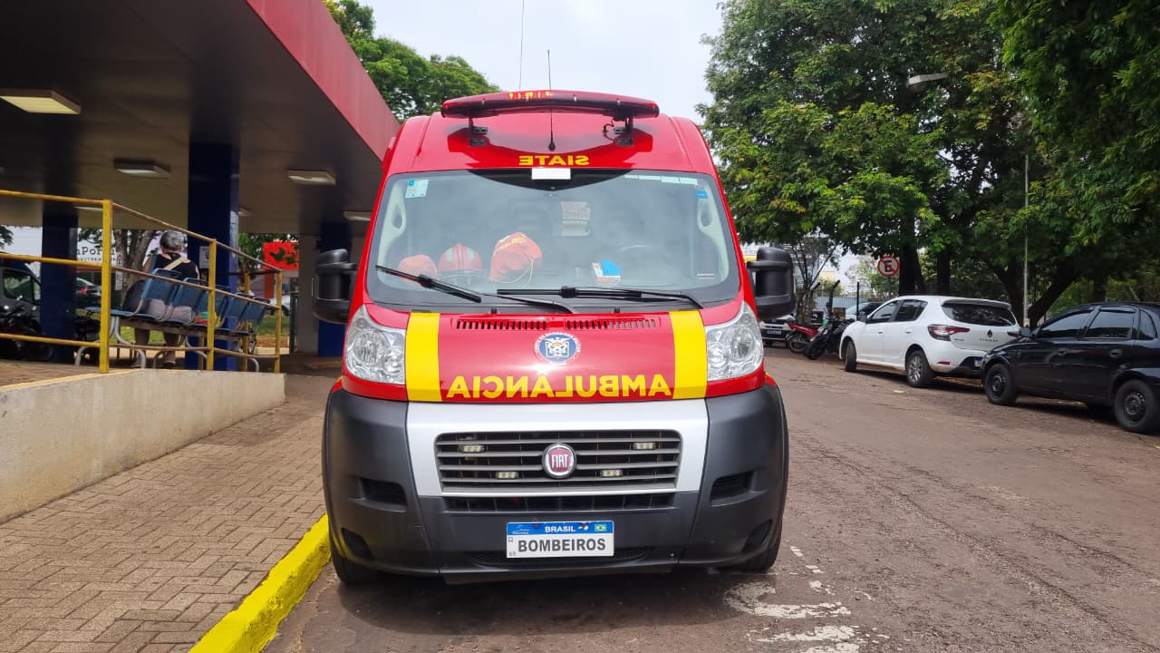 Ciclista sofre fratura exposta ao cair de bicicleta na trincheira do Pioneiros Catarinenses, na BR-277 em Cascavel