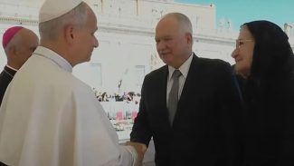 Antes de assumir presidência do STF, Fachin visita papa Leão XIV Antes de assumir presidência do STF, Fachin visita papa Leão XIV